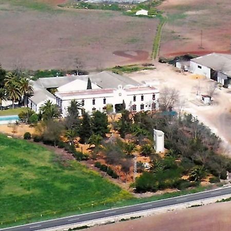 HACIENDA CHAMBERGO Casa en la campiña sevillana Écija Exterior foto